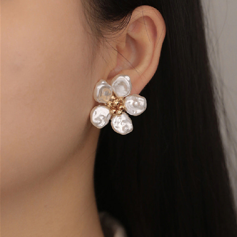 Wholesale Baroque Artificial Crystal Flower Pearl Earrings